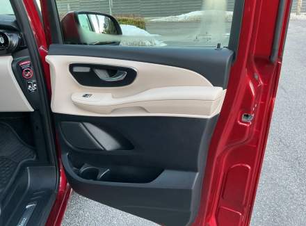 Mercedes-Benz - V-class