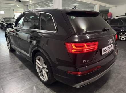 Audi - Q7