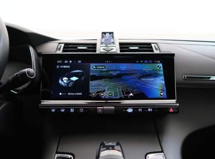 DS Automobiles - DS7 Crossback