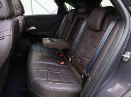 DS Automobiles - DS7 Crossback