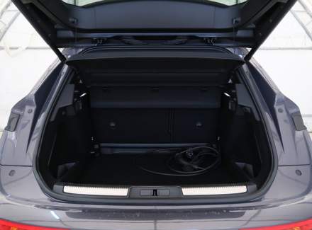 DS Automobiles - DS7 Crossback