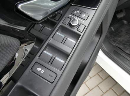 Land Rover - Range Rover Evoque