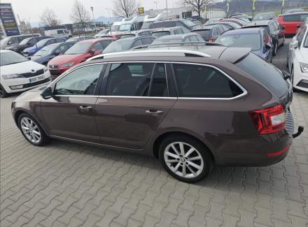 Škoda - Octavia