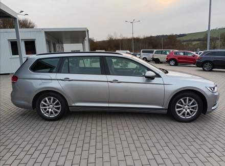 Volkswagen - Passat