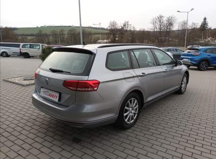 Volkswagen - Passat