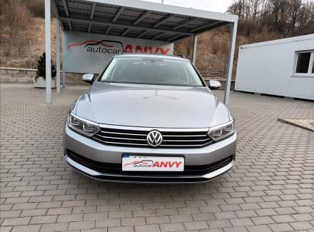 Volkswagen - Passat