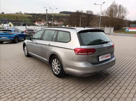 Volkswagen - Passat