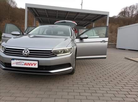 Volkswagen - Passat
