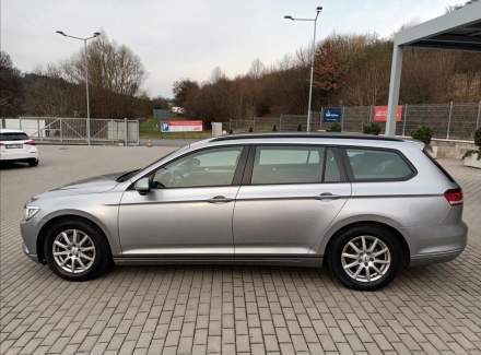 Volkswagen - Passat