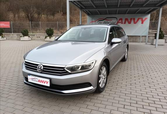 Volkswagen - Passat