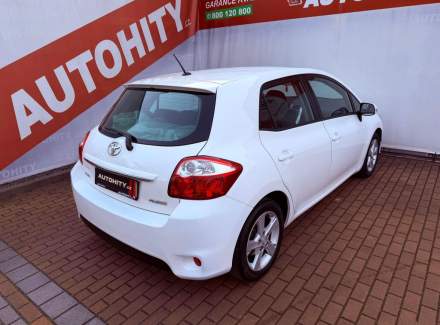Toyota - Auris