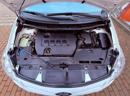 Toyota - Auris