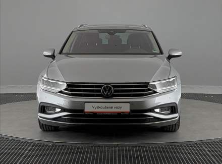 Volkswagen - Passat
