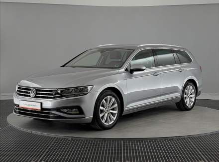 Volkswagen - Passat