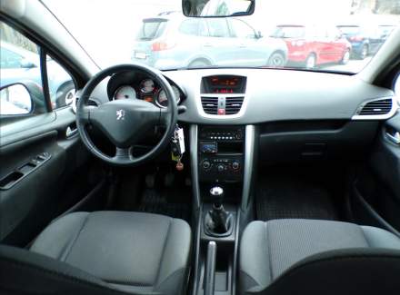 Peugeot - 207