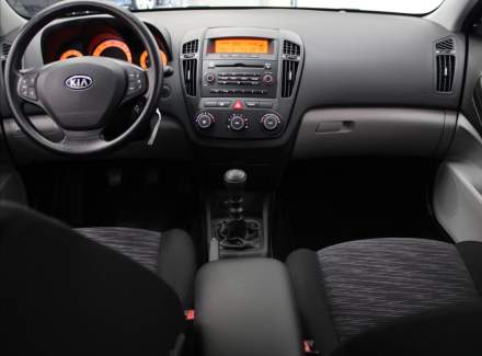 Kia - Cee'd