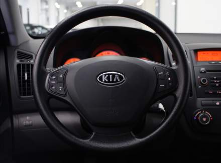 Kia - Cee'd
