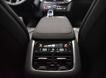 Volvo - XC90
