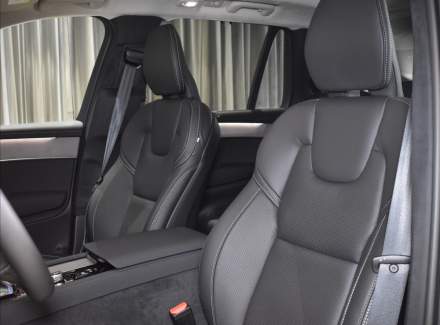 Volvo - XC90
