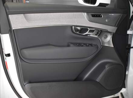 Volvo - XC90