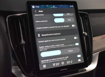 Volvo - XC90