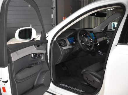 Volvo - XC90