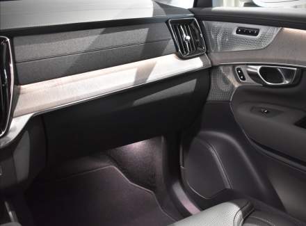 Volvo - XC90