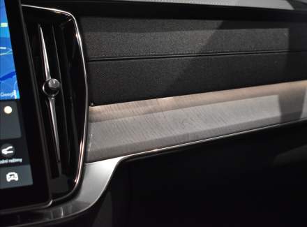 Volvo - XC90