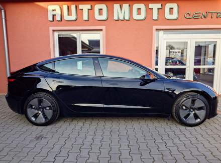 Tesla - Model 3