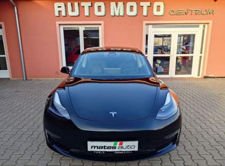 Tesla - Model 3