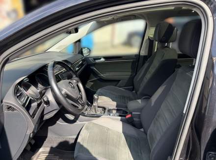 Volkswagen - Touran