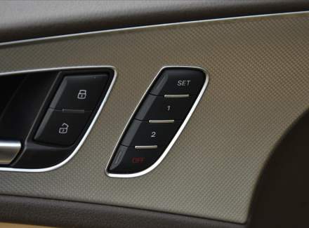 Audi - A6