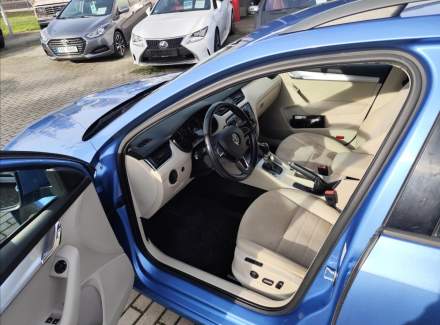 Škoda - Octavia