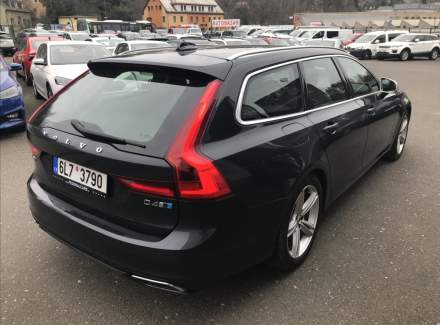 Volvo - V90