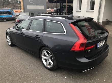 Volvo - V90