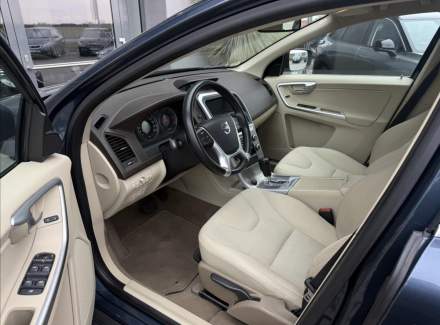 Volvo - XC60