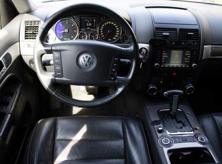 Volkswagen - Touareg