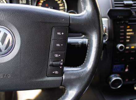 Volkswagen - Touareg