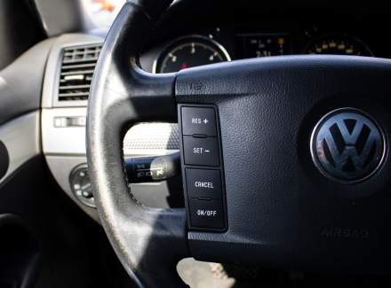 Volkswagen - Touareg