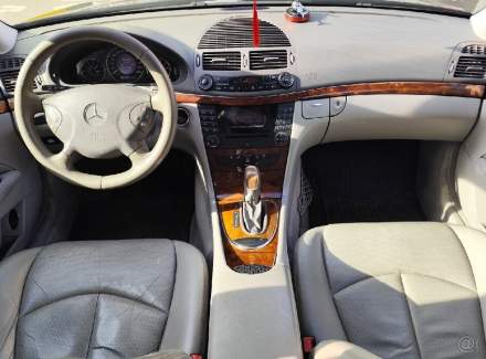 Mercedes-Benz - E-class