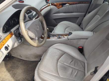 Mercedes-Benz - E-class