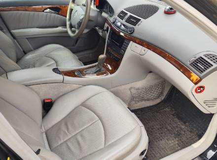 Mercedes-Benz - E-class