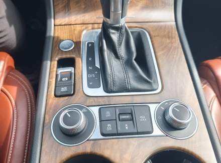 Volkswagen - Touareg