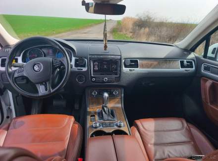 Volkswagen - Touareg