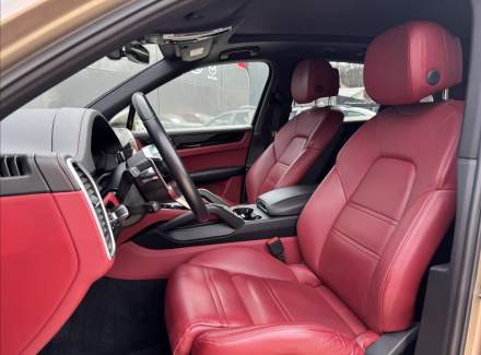 Porsche - Cayenne