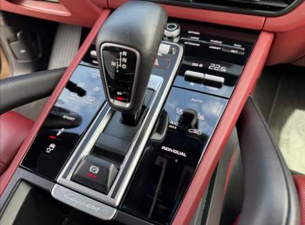 Porsche - Cayenne