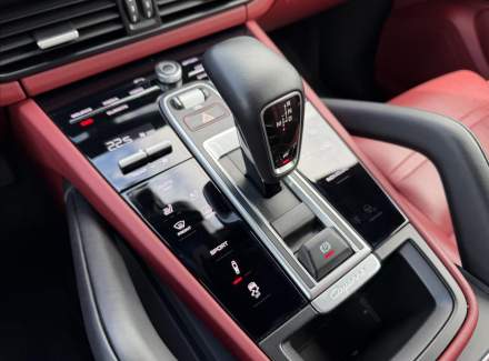 Porsche - Cayenne
