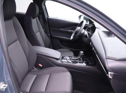 Mazda - CX-30