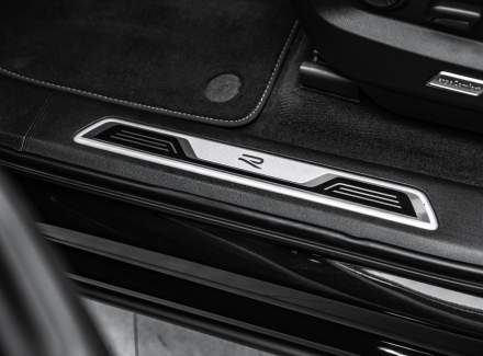 Volkswagen - Touareg