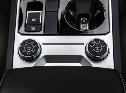 Volkswagen - Touareg